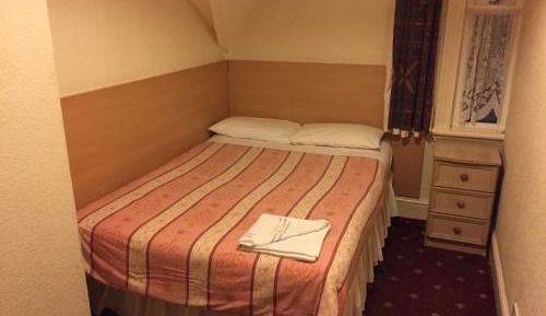 Double Room with Shared Toilet