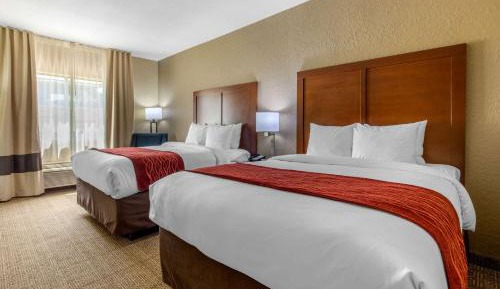 Queen Room with Two Queen Beds - Non-Smoking