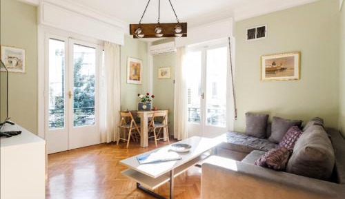 Deluxe Apartment