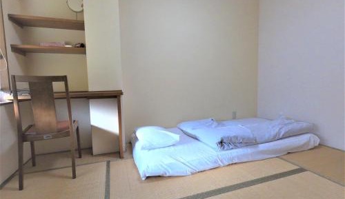 Japanese-Style Twin Room with Shared Bathroom
