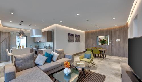 High Floor One Bedroom Apartment
