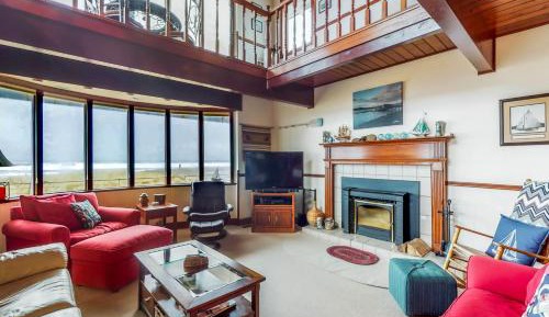 Five Bedroom Holiday Home