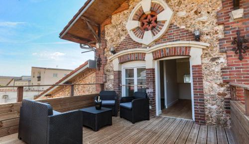 Family Room with Terrace