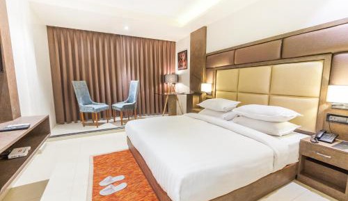 Deluxe King Room