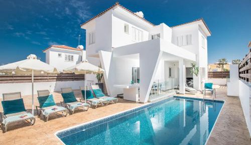 Four-Bedroom Villa with Private Pool