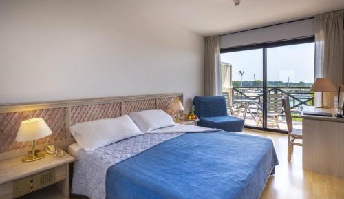 Deluxe Double with Pool View