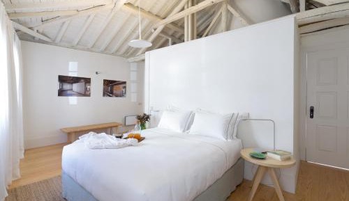 Family Apartment (2 Adults + 2 Children)
