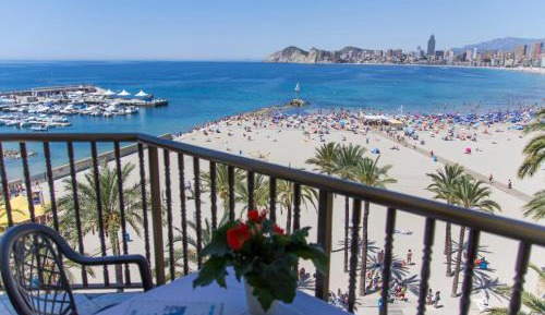 Double or Twin Room with Sea View