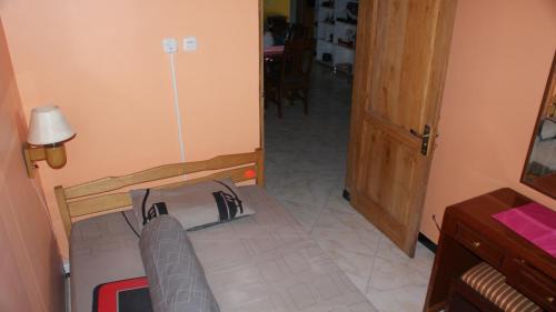 Single Room with Shared Shower and Toilet