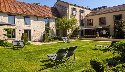 Superior Double Room with Garden View
