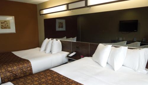Queen Room with Two Queen Beds - Non-Smoking