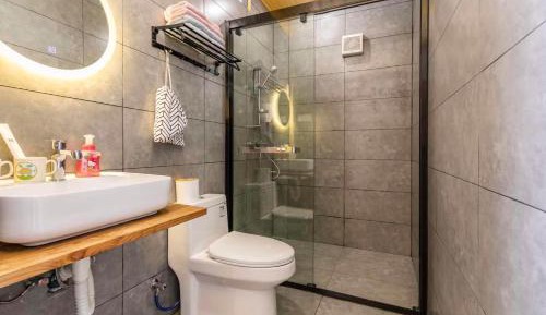 Deluxe Room (2 Adults + 1 Child)