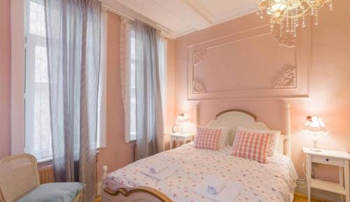 Deluxe 4-Bedroom&4-Bathroom Flat