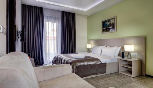 Deluxe Double Room with Balcony