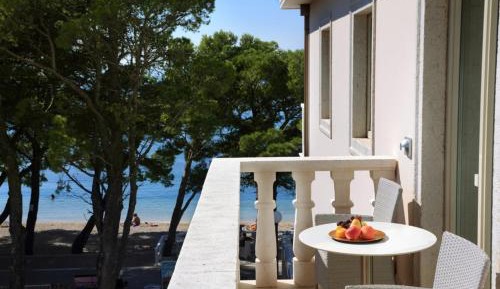 Double Room with Balcony and Partial Sea View