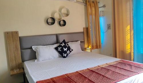 King Room with Balcony