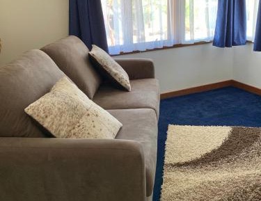 Deluxe Queen Suite