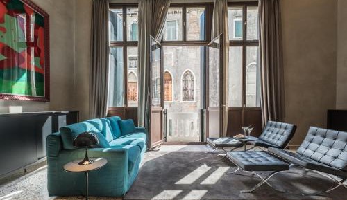 Apartment with Balcony