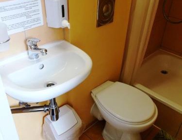 Economy Twin Room