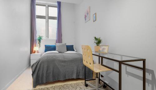 Double Room with Shared Bathroom