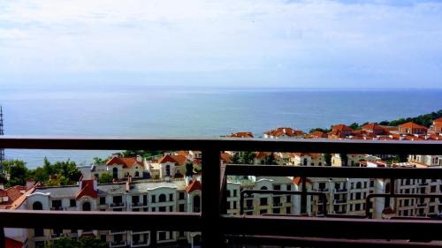 Apartment Deluxe with Balcony and Sea View