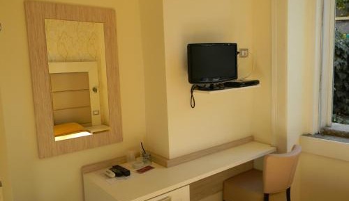 Deluxe Single Room