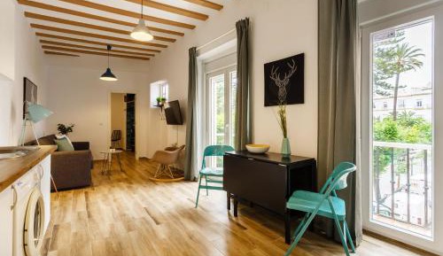 Apartment with Balcony