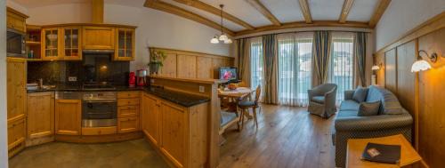 One-Bedroom Apartment with Balcony