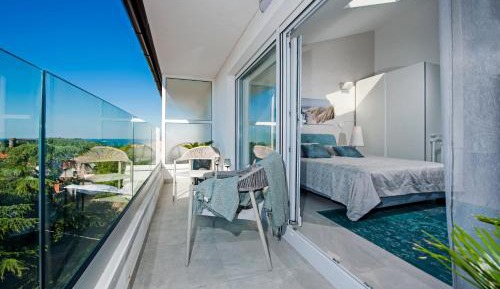 Studio Apartment with Sea View