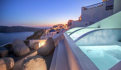 Suite with Volcano View