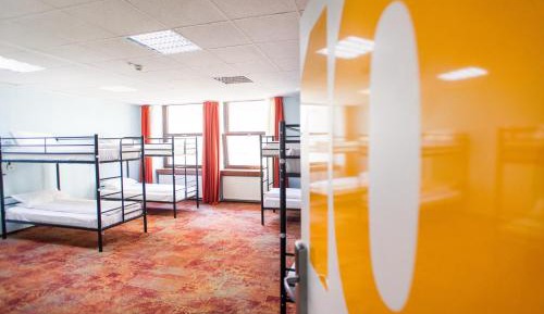 Bed in 10-Bed Mixed Dormitory Room