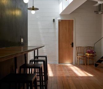 Queen Room without Window