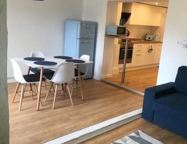 Two-Bedroom Apartment (4 Adults)