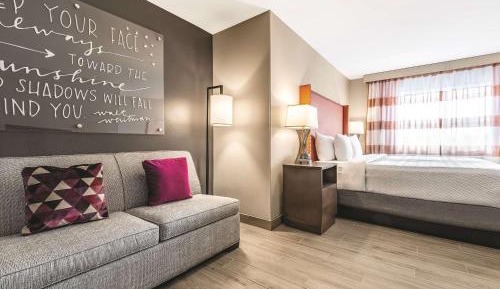 Executive King Room with Sofa Bed