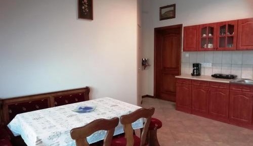 Three-Bedroom Apartment (6 Adults)