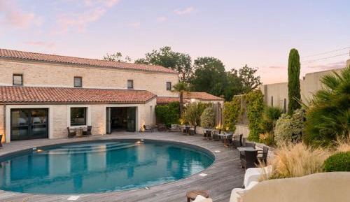 Double Room with Pool View