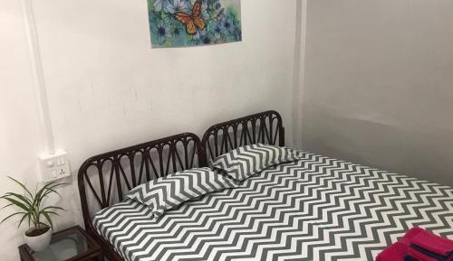 Deluxe Double Room with Shower (Non AC)
