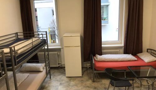6-Bed Mixed Dormitory Room