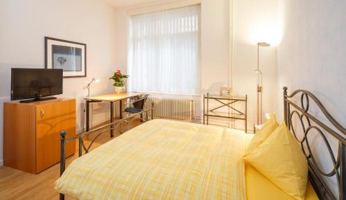 Standard Double Room with Shared Bathroom