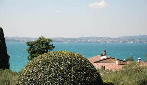 Deluxe Double or Twin Room with Lake View