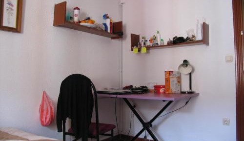 Standard Single Room with Shared Bathroom