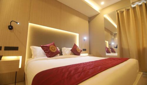 King Suite with Balcony