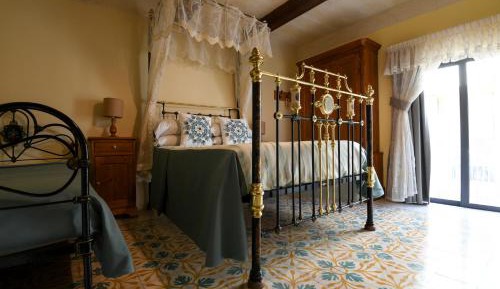 Superior Triple Room with Partial Sea View