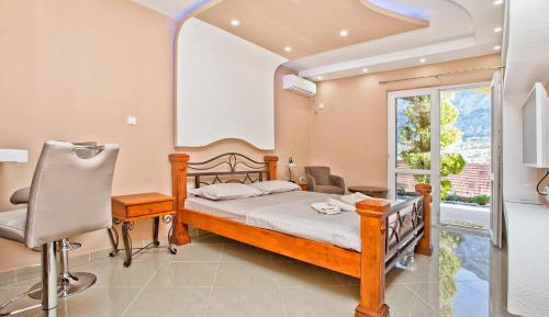Studio Apartment with Sea View