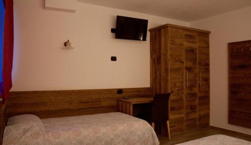 Comfort Triple Room with Shower