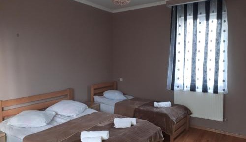 Deluxe Family Suite