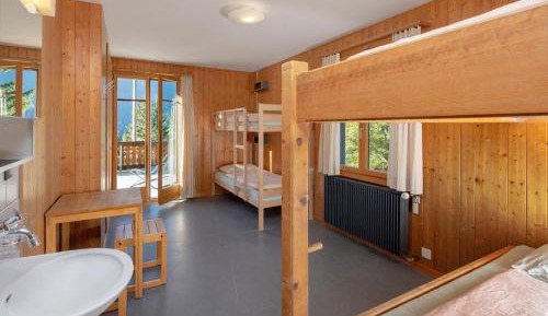 Quadruple Room with Shared Bathroom