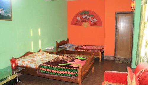 Mixed Dormitory Room