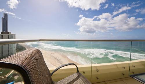Superior Two-Bedroom Apartment - Beachfront Ocean View