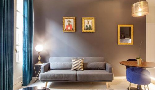 Deluxe Apartment